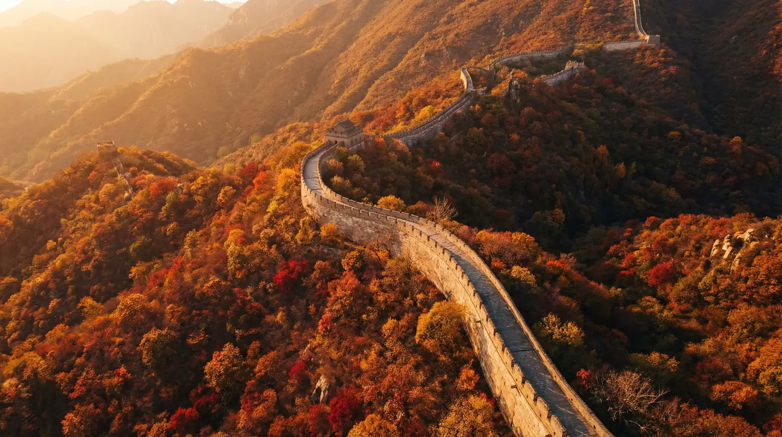 姐姐强制足交小说 秋日长城航拍全景